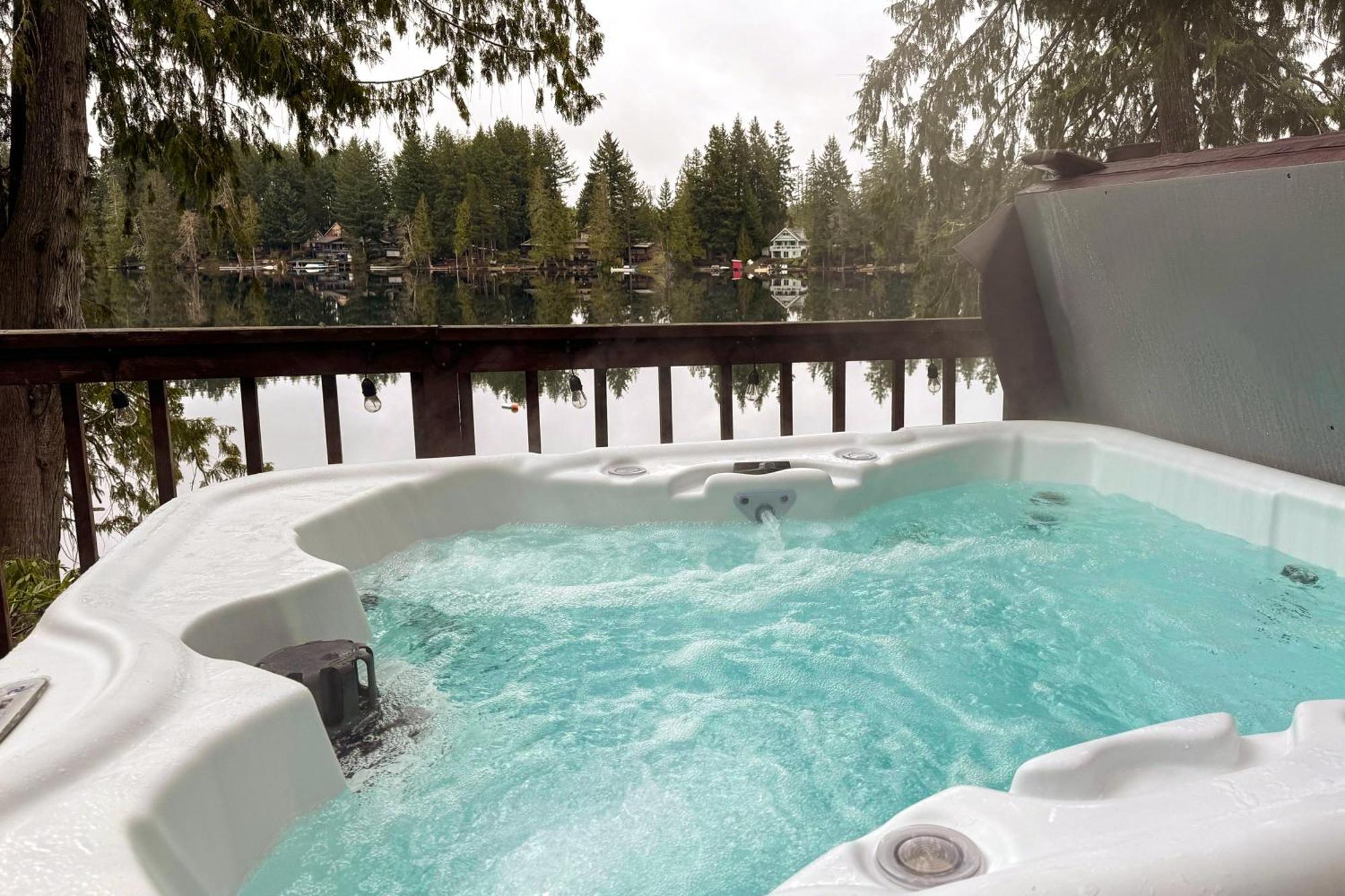 Lake Benson Rendezvous Grapeview Екстер'єр фото