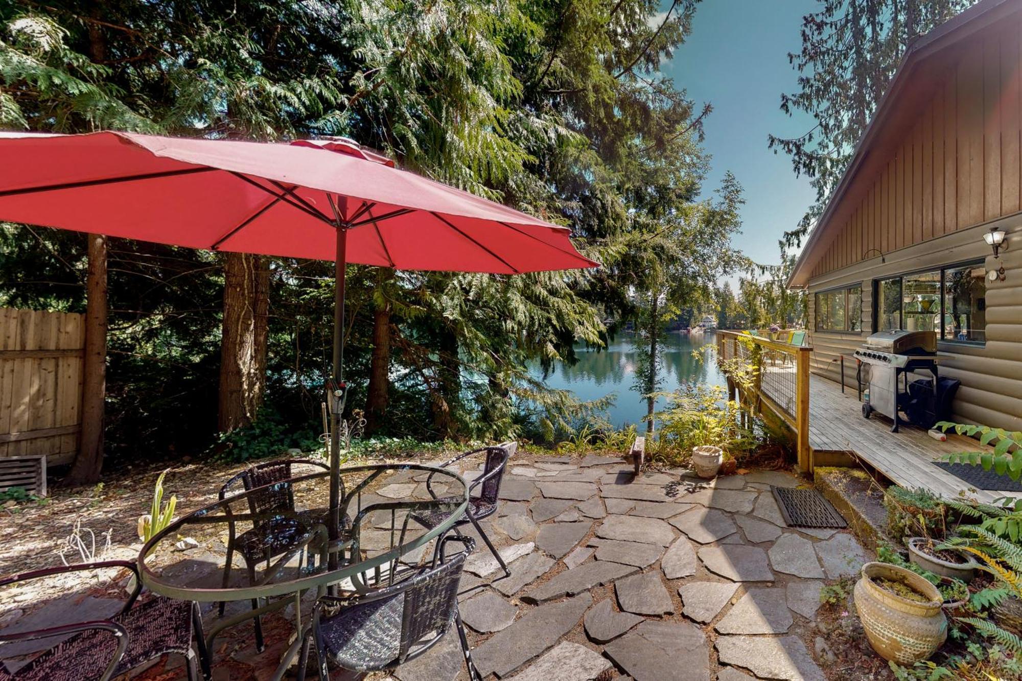 Lake Benson Rendezvous Grapeview Екстер'єр фото